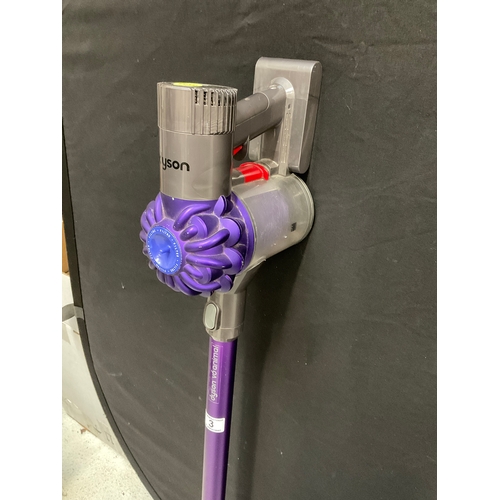 3 - DYSON V6 ANIMAL CORDLESS VACUUM CLEANER - WITH CHARGER