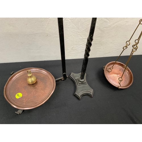 21 - VINTAGE CAST IRON AND COPPER AVERY WEIGHING SCALES