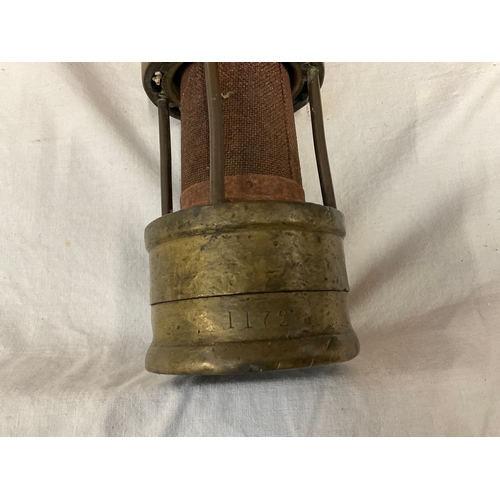 43 - VICTORIAN COPPER KETTLE & VICTORIAN MINERS LAMP A/F