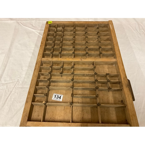 134 - VINTAGE PRINTERS BLOCK TRAY - WORMED