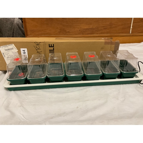 135 - ELECTRIC GARDEN PROPAGATOR