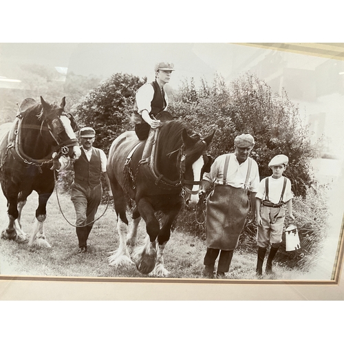 90 - QUANTITY OF FRAMED PICTURES TO INCLUDE VANITY FAIR PRINT THE WINNING POST SHIREHORSE PHOTOGRAPH VICT... 