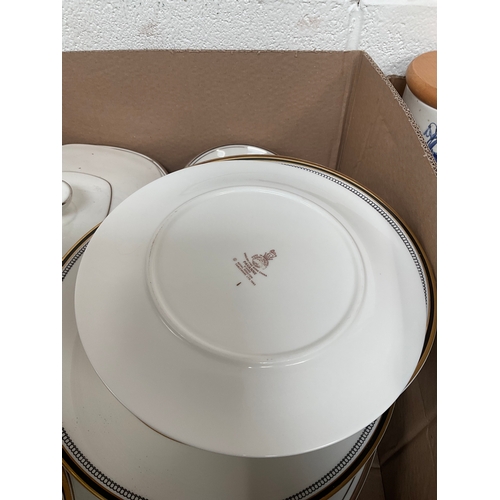 146 - 4 BOXES OF CHINA TO INCLUDE ROYAL GRAFTON, ROYAL DOULTON PAVANNE DINNERWARE (SECONDS), ROYAL DOULTON... 