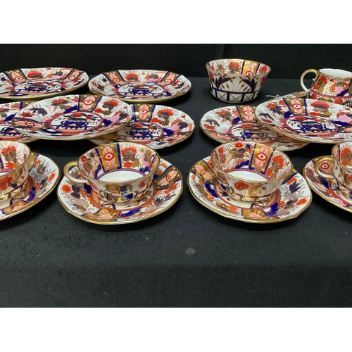 155 - QTY ROYAL CROWN DERBY CHINA TO INCLUDE MILK JUG, BOWL, CUPS SAUCERS, SIDE PLATES ETC