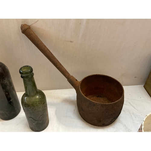 226 - BOX TO INCLUDE VINTAGE BISCUIT TIN, CHOCOLATE POT, 4 GLASS BOTTLES, SICKLE, BRISHING HOOK, SHEEP DAG... 