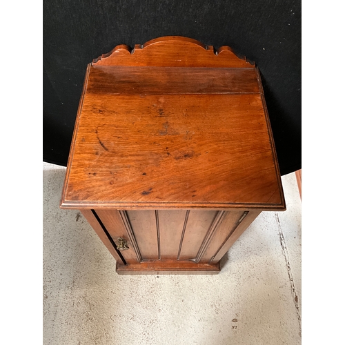 310 - EDWARDIAN MAHOGANY POT CUPBOARD H34” W16” D15”