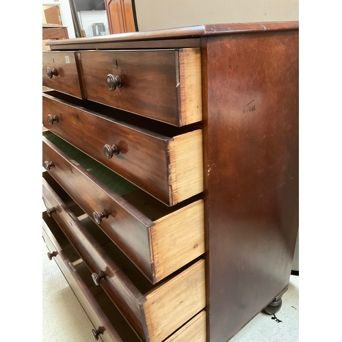 352 - VICTORIAN MAHOGANY 2 OVER 4 BEDROOM CHEST - NO KEY FOR DRAWERS H51