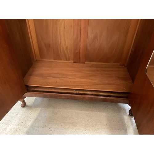 355 - VINTAGE VENEERED DOUBLE WARDROBE WITH HANGING RAIL BADGED MADDOX & CO SHREWSBURY - SHELF NEEDS FIXIN... 