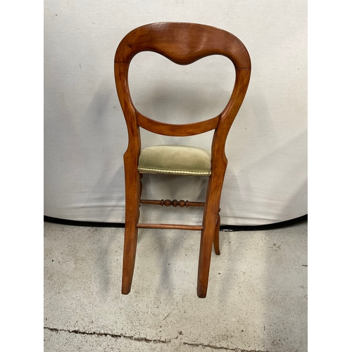 359 - OAK BALLOON BACK BEDROOM CHAIR WITH UPHOLSTERED TOP