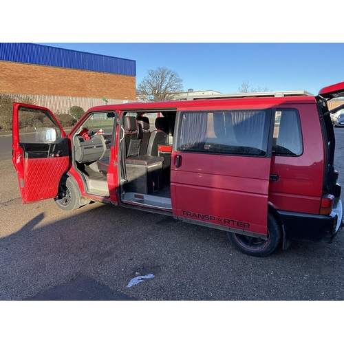 361 - VW VOLKSWAGEN RED T4 CARAVELLE TDI LWB CAMPER 2461CC  - DIESEL REGISTERED 1999 - MOT TILL SEPTEMBER ... 