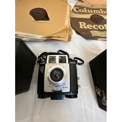 2 - COLLECTION OF VINTAGE CAMERAS AND QUANTITY OF 78RPM RECORDS TO INCLUDE BROWNIE BOX CAMERAS ENSIGN ET... 