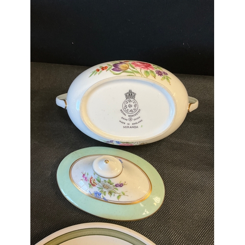 24 - VARIOUS CHINA TO INCLUDE ROYAL WORCESTER ETC