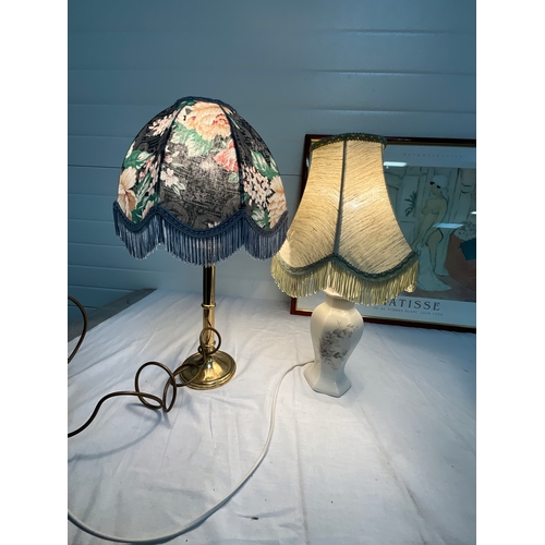 46 - TWO TABLE LAMPS AND A PAIR OF ART PRINTS 33”x25”