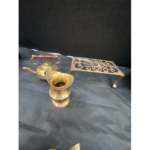 54 - QUANTITY OF BRASS TO INCLUDE SPIRIT KETTLE TRIVET, VASES ETC