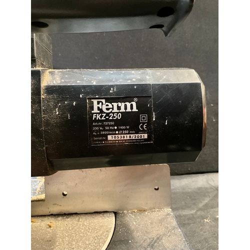 61 - FERM FKZ-250 CHOP SAW