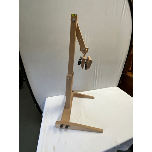 88 - ARTIST CLAMP EASEL EXTENDED HEIGHT 42”