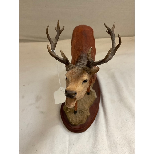 187 - CAITHNESS THE NATURAL WORLD COLLECTION STAG ON PLINTH AND OLD ENGLISH SHEEP DOG FIGURE