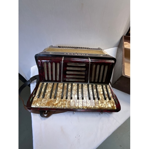 115 - PIANO ACCORDIAN TOSELLI TRAUDE LORENZ IN HANDMADE WOODEN CASE