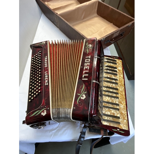 115 - PIANO ACCORDIAN TOSELLI TRAUDE LORENZ IN HANDMADE WOODEN CASE