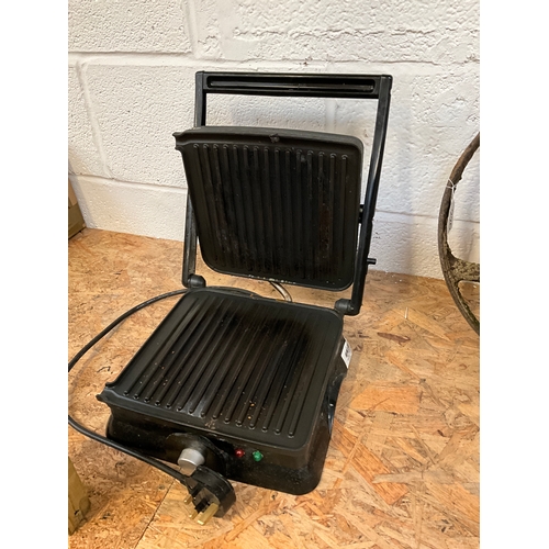 219 - ELECTRIC TABLE TOP GRILL