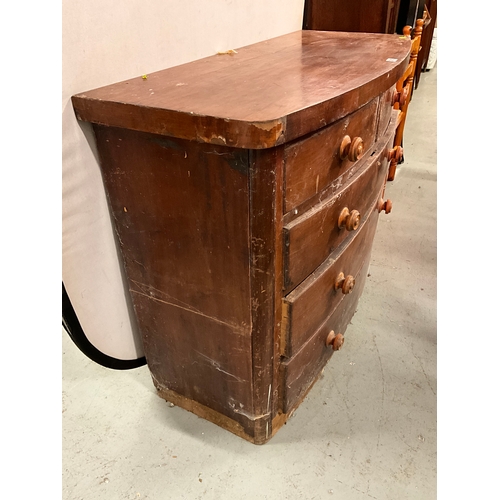 383 - VICTORIAN MAHOGANY VENEERED BOW FRONT 2 OVER 3 DRAWER BEDROOM CHEST A/F H39”W48”D21”