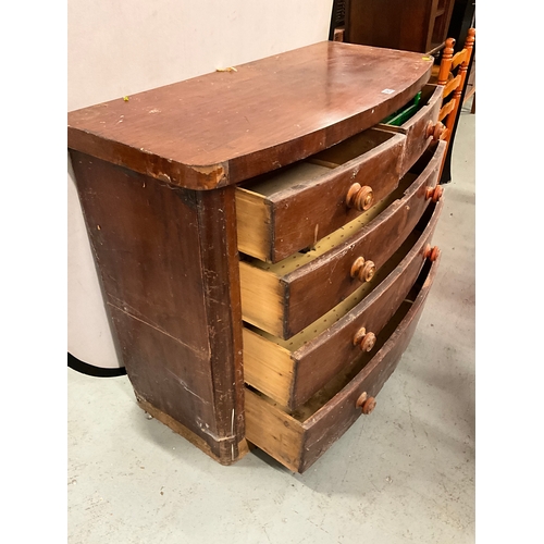 383 - VICTORIAN MAHOGANY VENEERED BOW FRONT 2 OVER 3 DRAWER BEDROOM CHEST A/F H39”W48”D21”