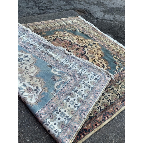 393 - GOOD QUALITY VINTAGE PATTERNED CARPET 141” X 106”