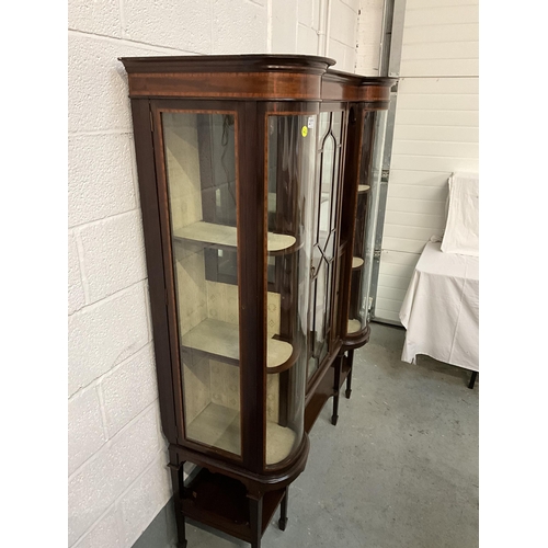 212 - EDWARDIAN MAHOGANY SHERATON STYLE INLAID DISPLAY CABINET WITH CENTRAL ASTRIGAL GLAZED DOOR FLANKED B... 