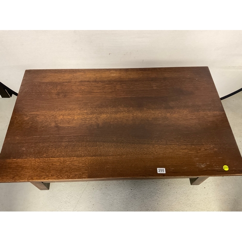 255 - HEAVY MODERN OAK COFFEE TABLE H16”W48”D29”