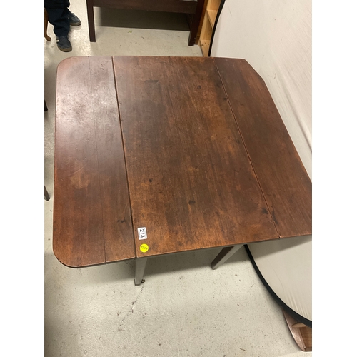 273 - EDWARDIAN MAHOGANY PEMBROKE DROP LEAF TABLE ON SABRE LEGS H29”W37” D20” EXT37”