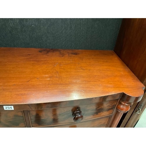 294 - VICTORIAN FLAMED MAHOGANY BOW FRONT 2 OVER 3 CHEST OF DRAWERS WITH COLUMN ENDS AND TURNED FEET WITH ... 