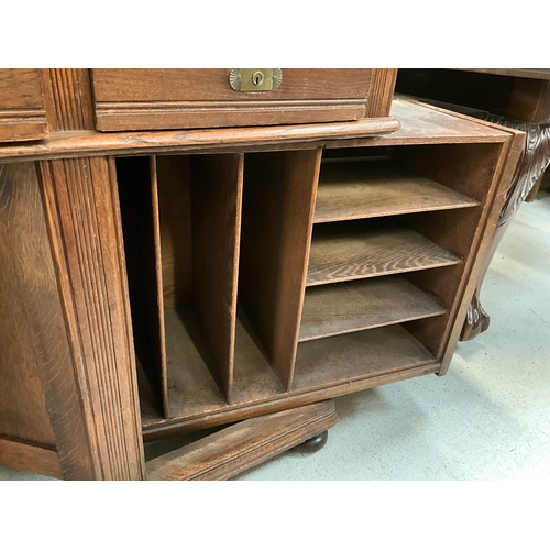 329 - VICTORIAN GERMAN OAK TWIN PEDESTAL KNEEHOLE DESK WITH GREEN BAIZE INSET TOP 3 DRAWERS BELOW LEFT PED... 