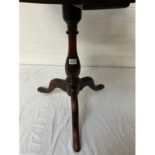 331 - GEORGIAN OAK TRIPOD PEDESTAL TABLE H26”DIA22”