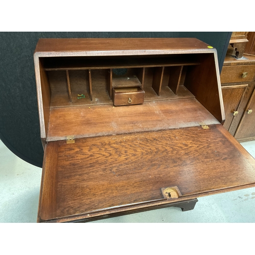 309 - VINTAGE OAK BUREAU WITH FITTED INTERIOR TO TOP A/F H39” W33” D18”