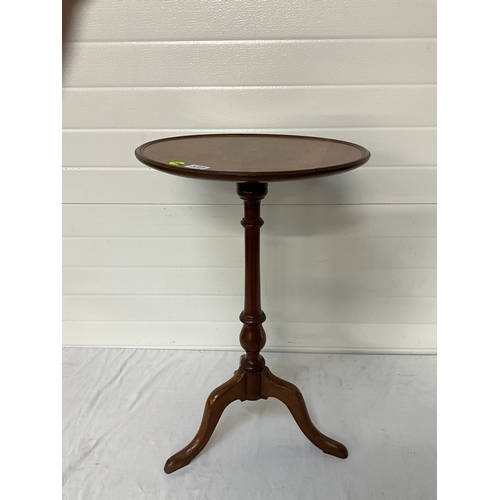 339 - VICTORIAN MAHOGANY TRIPOD PEDESTAL TABLE H28”DIA18”