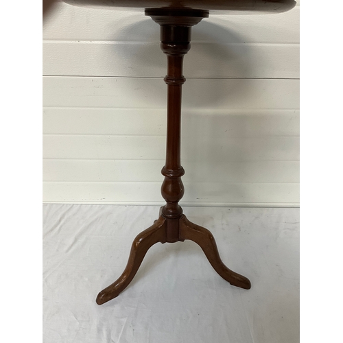 339 - VICTORIAN MAHOGANY TRIPOD PEDESTAL TABLE H28”DIA18”