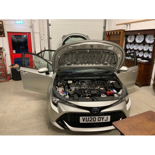 363 - SILVER TOYOTA COROLLA ICON TECH HEV CVT HYBRID CAR 4 DOOR 1798CC REGISTERED 2020 - MOT TILL 16TH MAR... 