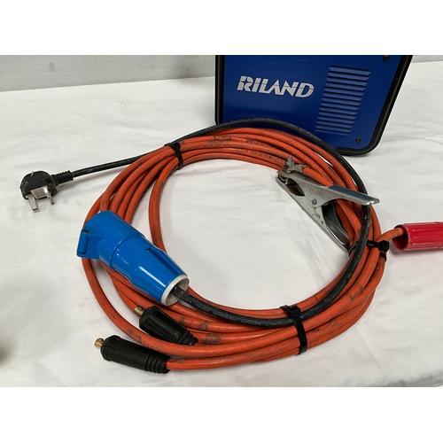 23 - RILAND ARC 200ge ARC WELDER 240v