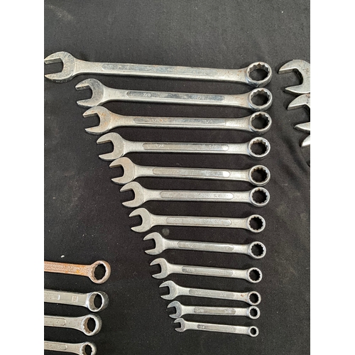 25 - QTY OF SPANNERS OF VARIOUS SIZES