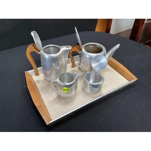 53 - RETRO PIAQUOT 5 PIECE TEA SET