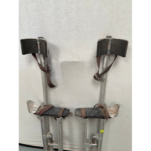 46 - PLASTERERS ALUMINIUM EXTENDABLE STILTS