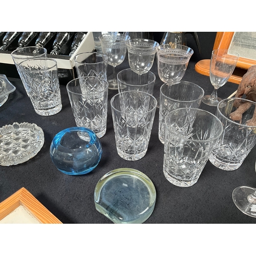 100 - 2 BOXES OF GLASSWARE TO INCLUDE DECANTERS ,SETS OF GLASSES ETC