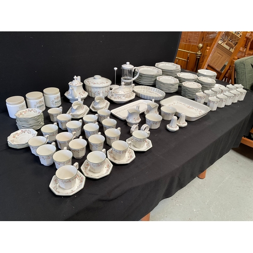 112 - LARGE ETERNAL BEAU DINNER,TEA AND COFFEE SET (DISHWASHER,OVEN,FREEZER AND MICROWAVE SAFE) 150 PIECES