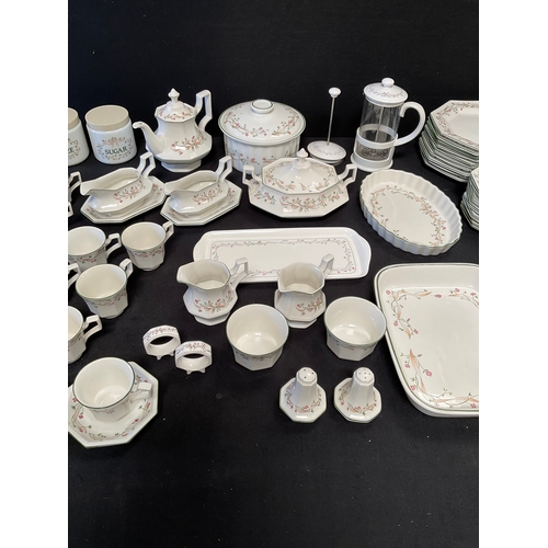 112 - LARGE ETERNAL BEAU DINNER,TEA AND COFFEE SET (DISHWASHER,OVEN,FREEZER AND MICROWAVE SAFE) 150 PIECES