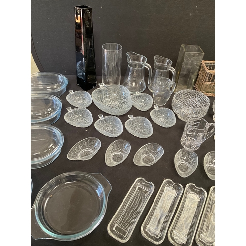 115 - 2 BOXES OF GLASSWARE TO INCLUDE PYREX DISHES,FRUIT SET,VASES,WATER JUGS,ROYAL DOULTON RED OVERLAY BE... 