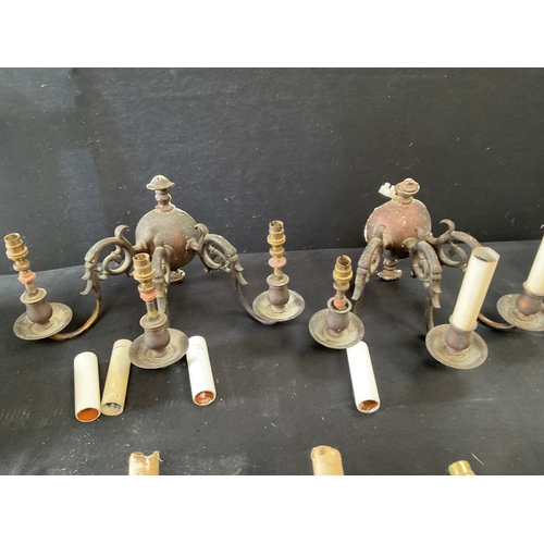 494 - QTY VINTAGE WALL LIGHT FITTINGS & LAMP SHADES