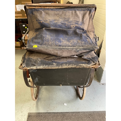 495 - VICTORIAN CHILDS PRAM A/F - IN NEED OF RESTORATION