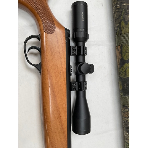 19 - “HATSAN” EDGAR BROTHERS BREAKER 900X .22 AIR GUN WITH HAWKE SCOPE, CARRY CASE AND PELLETS