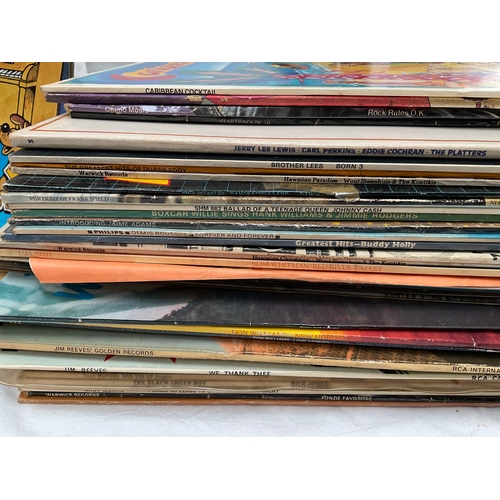 20 - LARGE QUANTITY OF LPS AND SINGLES TO INCLUDE ELVIS, JONNY CASH, THE WURZELS AND DON WILLIAMS