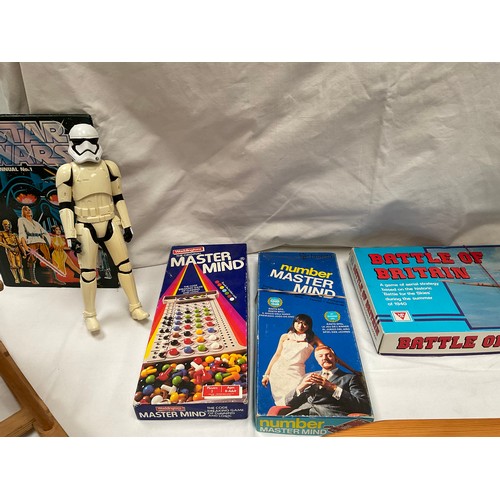 52 - BOX OF VINTAGE TOYS TO INCLUDE STARS WARS STORM TROOPER FIGURE AND BOOK ETC